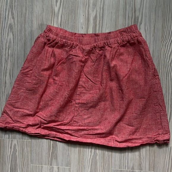 Ann Taylor LOFT pull on skirt with pockets - Picture 2 of 3